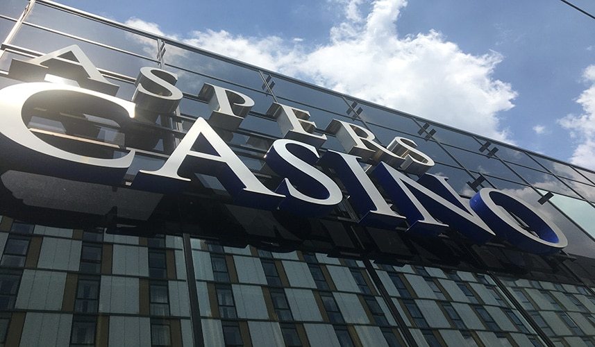A Review of Land-Based Aspers Casinos in the UK